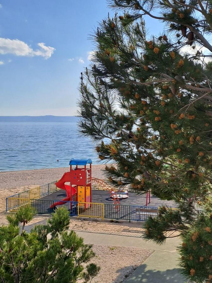 Mobile Homes Dololego - Camp Basko Polje Baška Voda Dış mekan fotoğraf